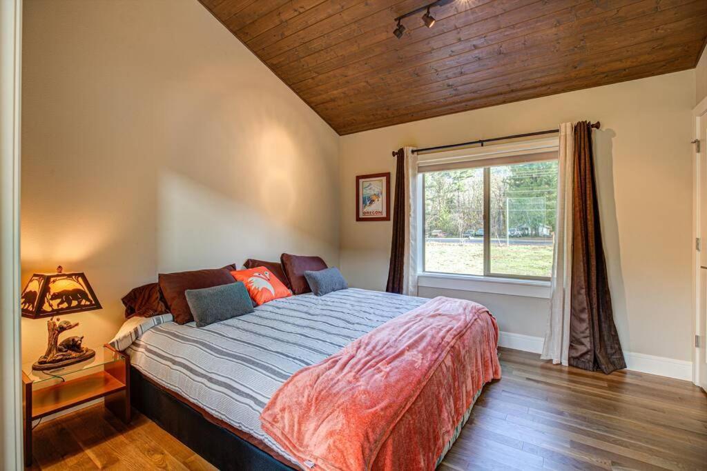 Newly Built Modern Chalet Duplex - 1 Mount Hood Village Exteriör bild